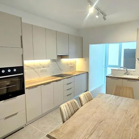 Kanika 3 Bedroom Daire Limasol